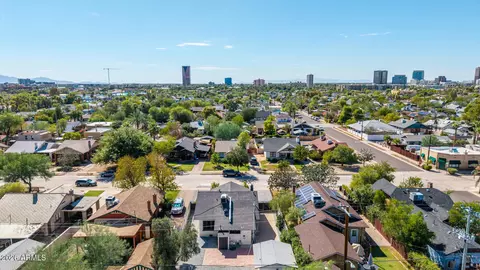 View/Area - 2037 N Mitchell St, Phoenix, AZ 85006 photo 9 of 14