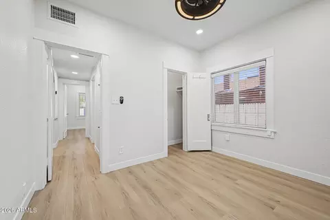 Entry Way - 2037 N Mitchell St, Phoenix, AZ 85006 photo 2 of 2