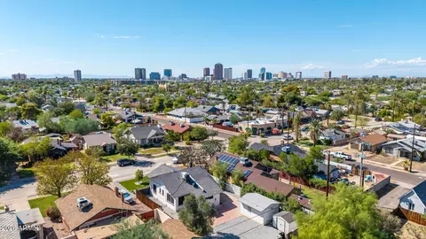 View/Area - 2037 N Mitchell St, Phoenix, AZ 85006 photo 11 of 14