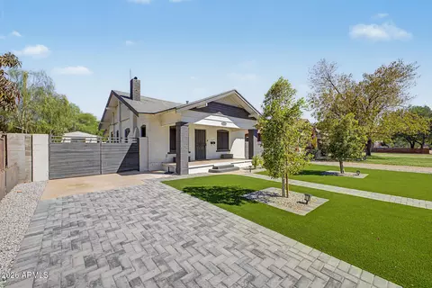 Exterior - 2037 N Mitchell St, Phoenix, AZ 85006 photo 1 of 10