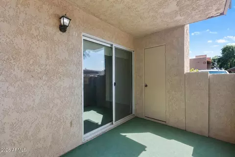 Exterior - 5525 E Thomas Rd #C4, Phoenix, AZ 85018 photo 2 of 7