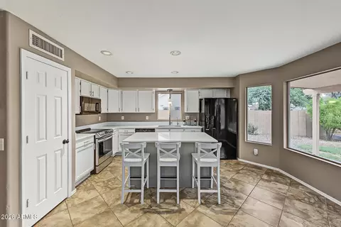Kitchen - 1457 E Redfield Rd, Gilbert, AZ 85234 photo 1 of 2