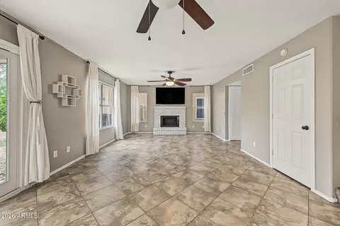Living - 1457 E Redfield Rd, Gilbert, AZ 85234 photo 4 of 6