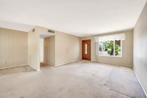 Living - 4132 E Greenway Ln, Phoenix, AZ 85032 photo 1 of 5