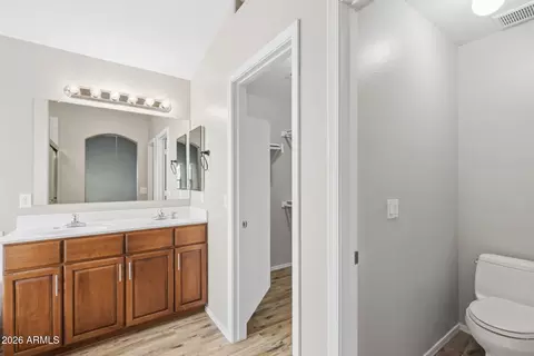 Bath - 4525 S 26th Dr, Phoenix, AZ 85041 photo 2 of 4