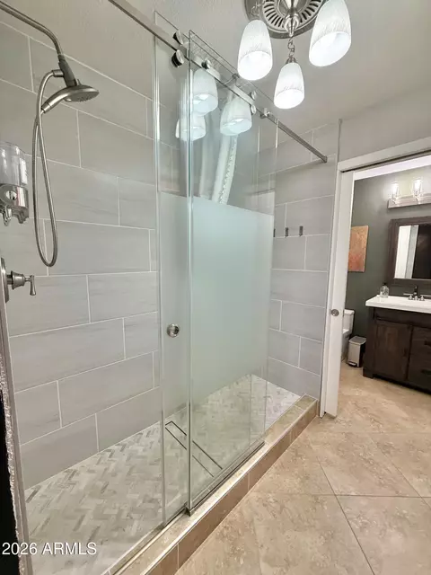 Bath - 2470 E County Down Dr, Chandler, AZ 85249 photo 3 of 4