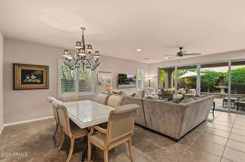 Dining - 4424 E Muriel Dr, Phoenix, AZ 85032 photo 2 of 3