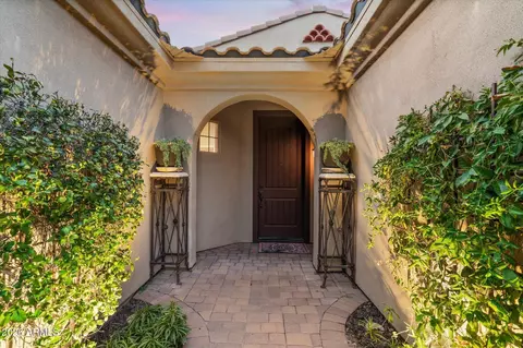 Exterior - 4424 E Muriel Dr, Phoenix, AZ 85032 photo 2 of 8