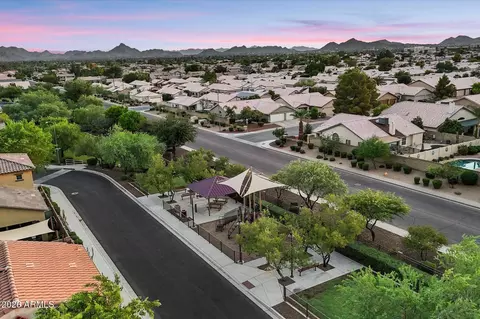 View/Area - 4424 E Muriel Dr, Phoenix, AZ 85032 photo 2 of 5