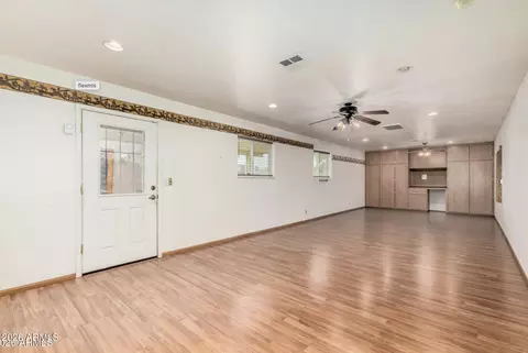Living - 1178 S Ocotillo Dr, Apache Junction, AZ 85120 photo 5 of 5