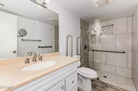 Bath - 1178 S Ocotillo Dr, Apache Junction, AZ 85120 photo 2 of 2