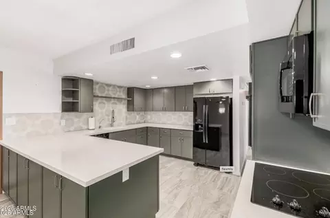 Kitchen - 1178 S Ocotillo Dr, Apache Junction, AZ 85120 photo 1 of 4