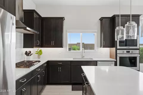 Kitchen - 6032 E Lone Cactus Dr, Phoenix, AZ 85054 photo 6 of 6