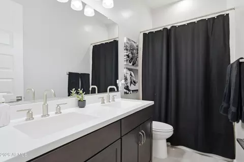 Bath - 6032 E Lone Cactus Dr, Phoenix, AZ 85054 photo 2 of 3