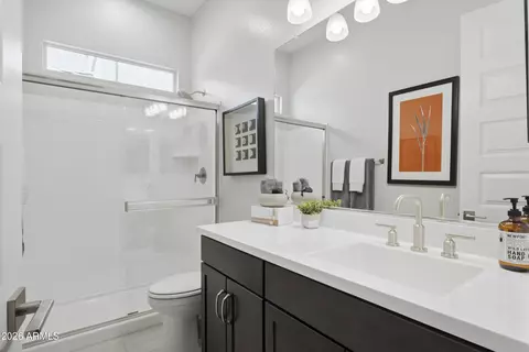 Bath - 6032 E Lone Cactus Dr, Phoenix, AZ 85054 photo 3 of 3