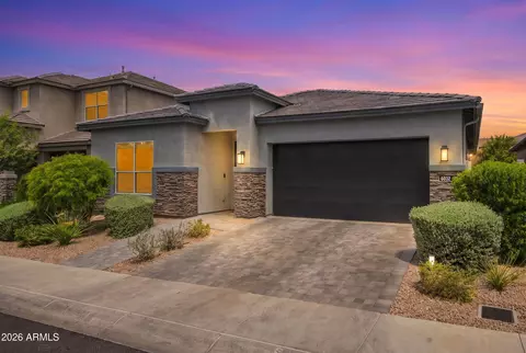 Exterior - 6032 E Lone Cactus Dr, Phoenix, AZ 85054 photo 2 of 7