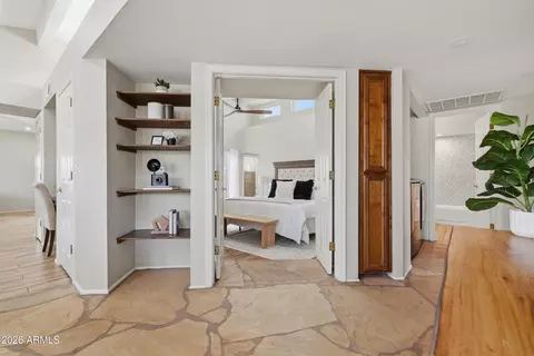 Entry Way - 4615 E Monte Way, Phoenix, AZ 85044 photo 2 of 3