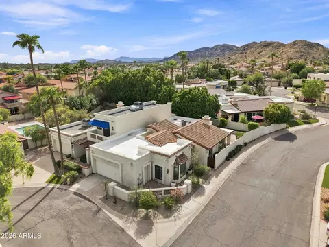 View/Area - 4615 E Monte Way, Phoenix, AZ 85044 photo 1 of 7