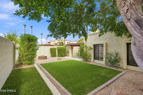 Exterior - 4615 E Monte Way, Phoenix, AZ 85044 photo 2 of 9