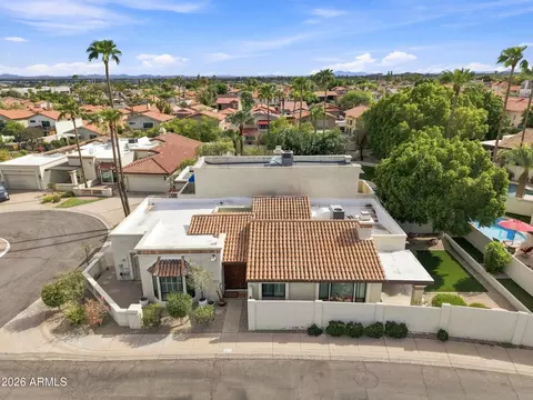 View/Area - 4615 E Monte Way, Phoenix, AZ 85044 photo 4 of 7