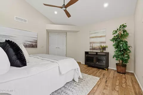 Bedroom - 4615 E Monte Way, Phoenix, AZ 85044 photo 3 of 3