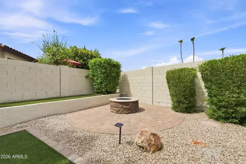 Exterior - 4615 E Monte Way, Phoenix, AZ 85044 photo 6 of 9