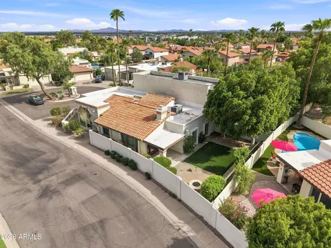 View/Area - 4615 E Monte Way, Phoenix, AZ 85044 photo 3 of 7