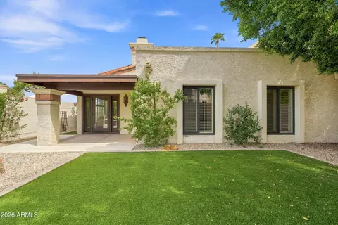 Exterior - 4615 E Monte Way, Phoenix, AZ 85044 photo 5 of 9