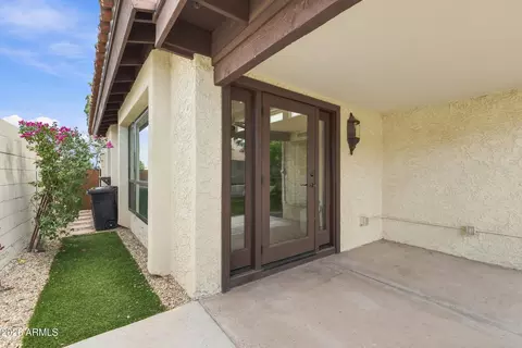 Exterior - 4615 E Monte Way, Phoenix, AZ 85044 photo 4 of 9