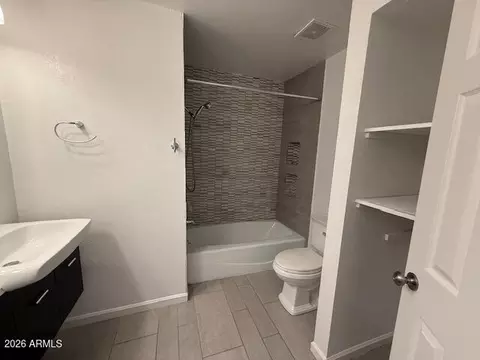 Bath - 1517 E Mclellan Rd, Mesa, AZ 85203 photo 5 of 6