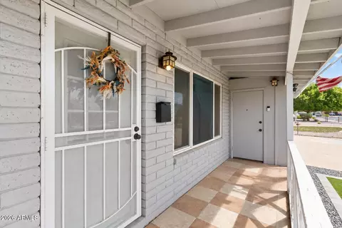 Exterior - 3318 W Pershing Ave, Phoenix, AZ 85029 photo 2 of 11