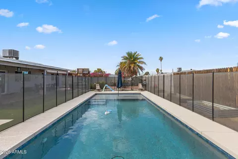 Exterior - 3318 W Pershing Ave, Phoenix, AZ 85029 photo 9 of 11