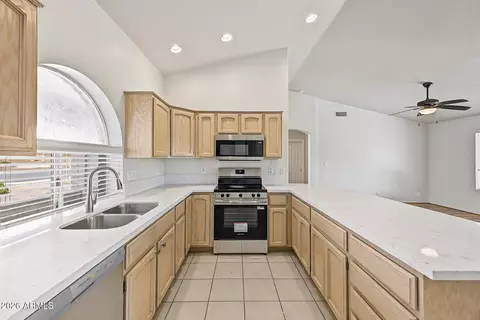 Kitchen - 7927 E Naranja Ave, Mesa, AZ 85209 photo 3 of 3