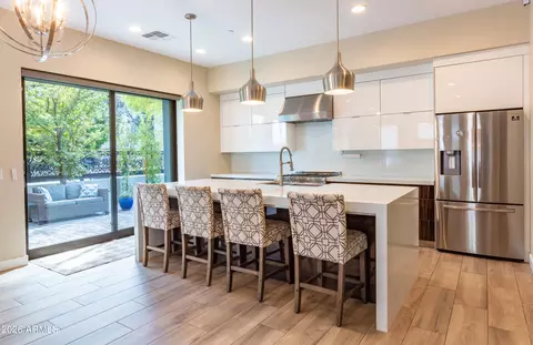 Kitchen - 340 E Osborn Rd #1, Phoenix, AZ 85012 photo 1 of 5