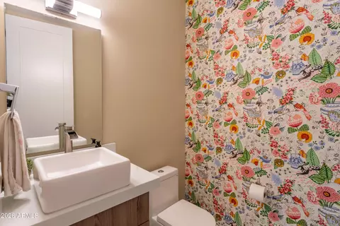Bath - 340 E Osborn Rd #1, Phoenix, AZ 85012 photo 7 of 7