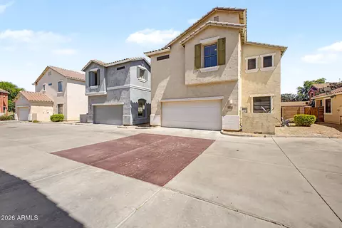 Exterior - 889 E Stottler Dr, Gilbert, AZ 85296 photo 4 of 9