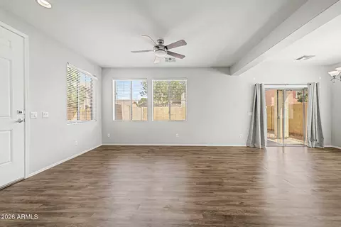 Living - 889 E Stottler Dr, Gilbert, AZ 85296 photo 2 of 4