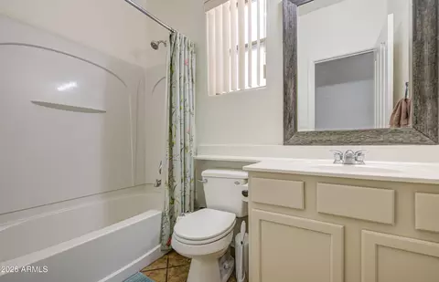 Bath - 4532 E Oxford Ln, Gilbert, AZ 85295 photo 2 of 3