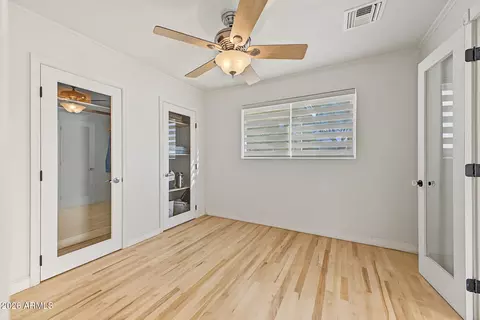 Bedroom - 4234 Earll Dr, Phoenix, AZ 85018 photo 4 of 5