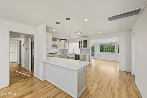 Kitchen - 4234 Earll Dr, Phoenix, AZ 85018 photo 1 of 4