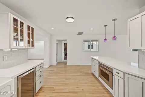 Kitchen - 4234 Earll Dr, Phoenix, AZ 85018 photo 4 of 4