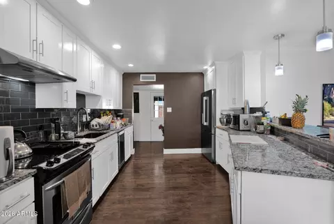 Kitchen - 1946 E Marilyn Ave, Mesa, AZ 85204 photo 2 of 5