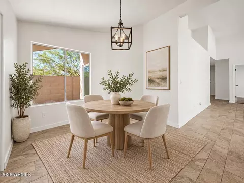 Dining - 1701 E Carter Rd, Phoenix, AZ 85042 photo 1 of 1