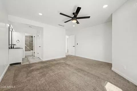 Bedroom - 1701 E Carter Rd, Phoenix, AZ 85042 photo 1 of 2