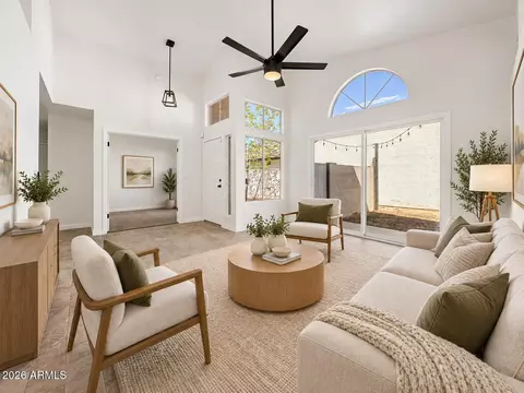 Living - 1701 E Carter Rd, Phoenix, AZ 85042 photo 1 of 4