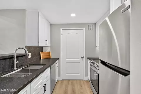 Kitchen - 1701 E Colter St #401, Phoenix, AZ 85016 photo 1 of 6