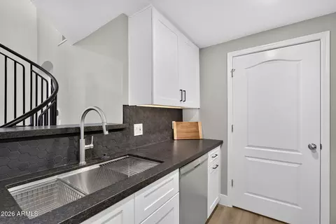 Kitchen - 1701 E Colter St #401, Phoenix, AZ 85016 photo 2 of 6