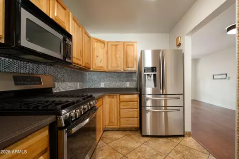 Kitchen - 2935 E Flower St, Phoenix, AZ 85016 photo 1 of 3