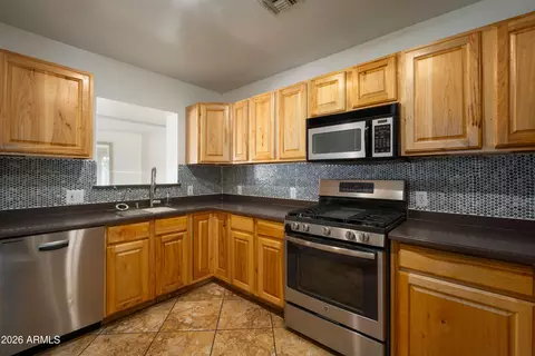 Kitchen - 2935 E Flower St, Phoenix, AZ 85016 photo 3 of 3