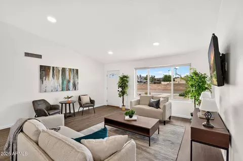 Living - 2826 E Cactus Rd, Phoenix, AZ 85032 photo 2 of 3